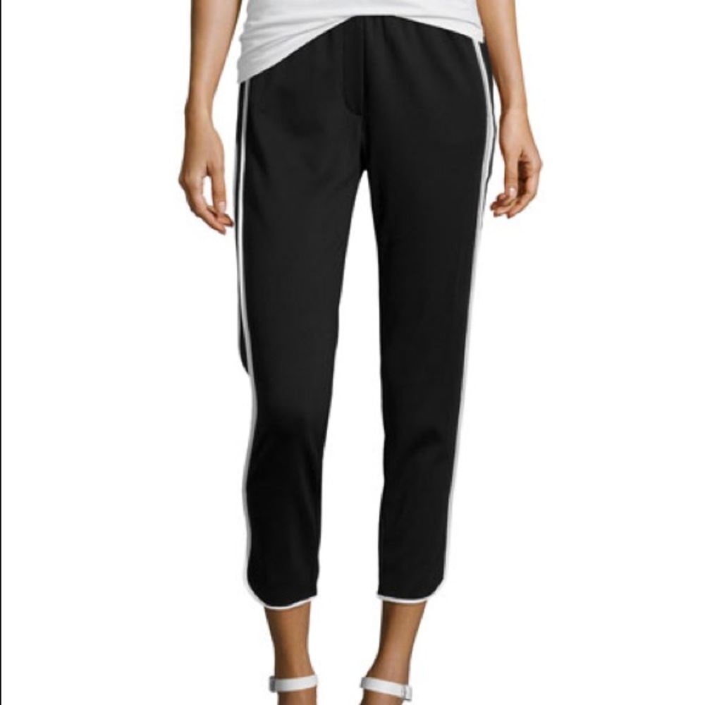 Size XS Halston Black Pants, new never worn